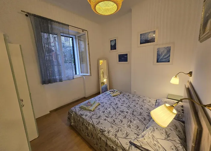 Adela Apartman
